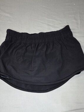Lululemon Black Running Skirt w/ Built-In Shorts Size 6